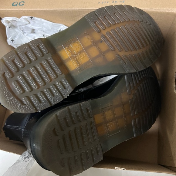 Dr. Marten smooth black 1460 boots - Picture 4 of 5